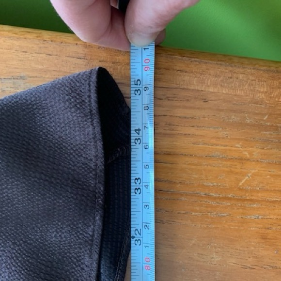 Black a-line shirt. Size medium. Measurements in photos. - Picture 4 of 9